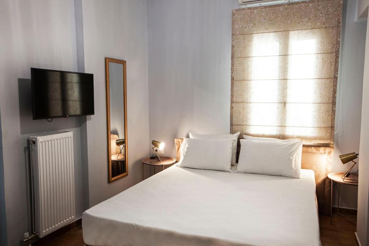 Pagrati Hilton Location Bentzi Family Suite 5 Афіни Екстер'єр фото
