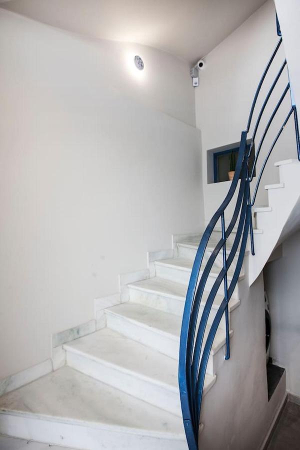 Pagrati Hilton Location Bentzi Family Suite 5 Афіни Екстер'єр фото